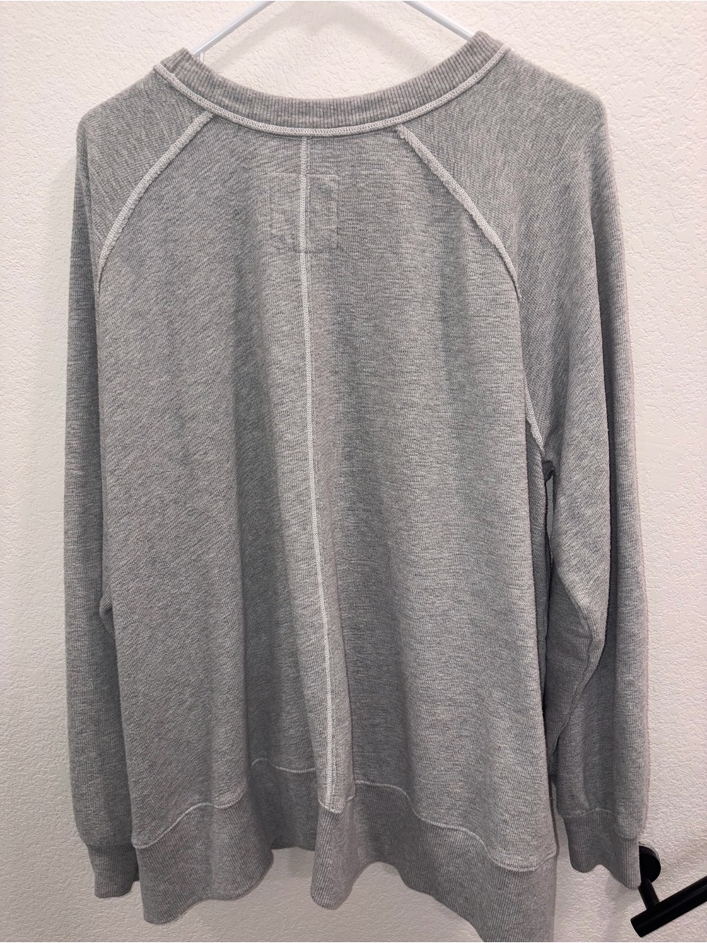 Aerie Heather Gray Oversized Raw Seam Pullover Sweatshirt
Size Large - Picture 2 of 9
